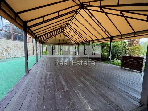 комерційна за адресою Срібнокільська вул., 12