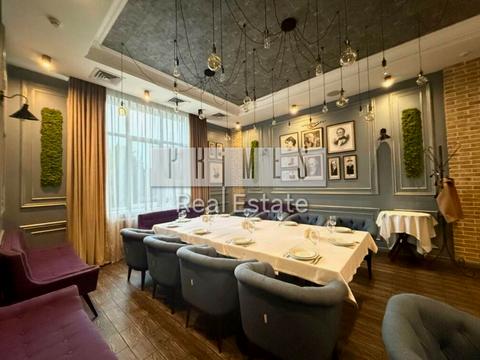 комерційна за адресою Срібнокільська вул., 12