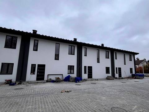 будинок за адресою лугова