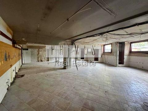 комерційна за адресою Львівська пл., 1