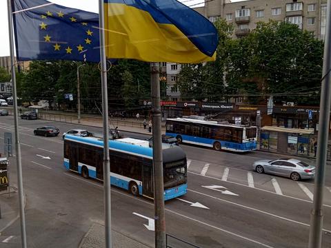 кімната за адресою проспект Юності, 14