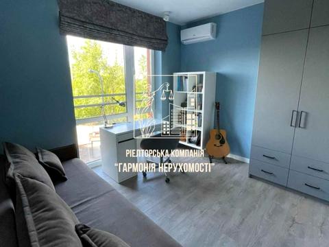 квартира за адресою Дніпровська набережна вул., 16-Г