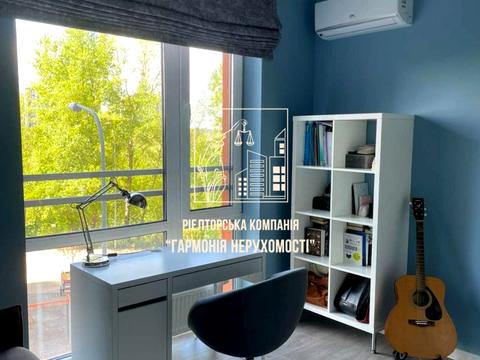 квартира за адресою Дніпровська набережна вул., 16-Г