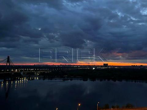 квартира за адресою Набережно-Рибальська вул., 27