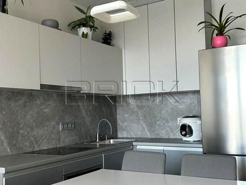 квартира за адресою Набережно-Рибальська вул., 27