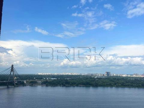 квартира за адресою Набережно-Рибальська вул., 27