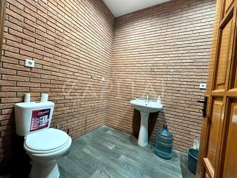 комерційна за адресою Антоновича вул. (Горького), 169