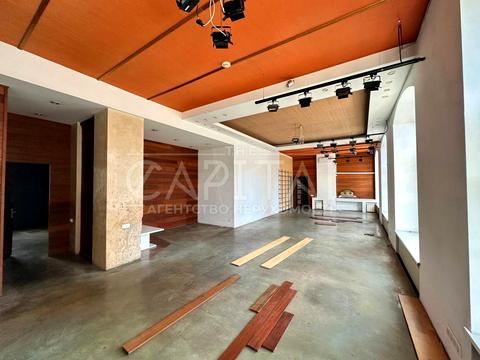 комерційна за адресою Антоновича вул. (Горького), 169