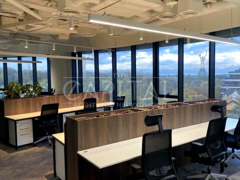 коммерческая по адресу Болсуновская ул. (Сергея Струтинского), 13-15