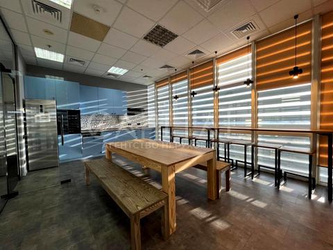 комерційна за адресою Київ, Миколи Амосова вул., 12-А