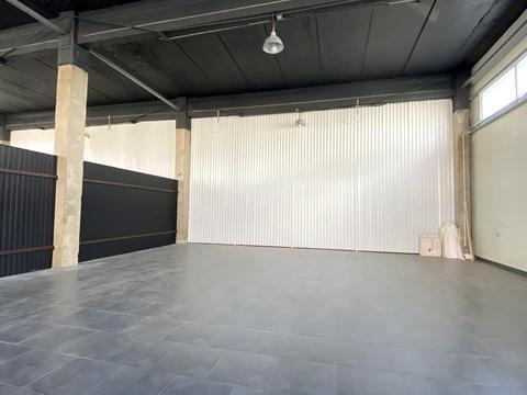 коммерческая по адресу Максимовича ул., 15