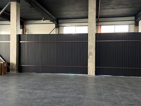 коммерческая по адресу Максимовича ул., 15