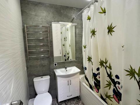 квартира за адресою Софії Русової вул., 7