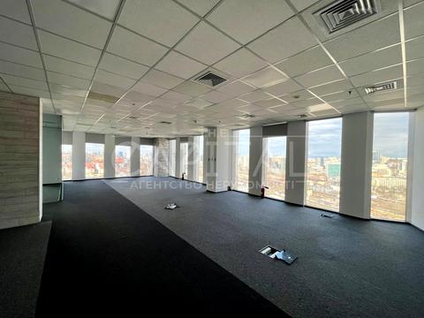 комерційна за адресою Київ, Миколи Амосова вул., 12-А