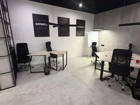 комерційна за адресою Вадима Гетьмана вул., 1