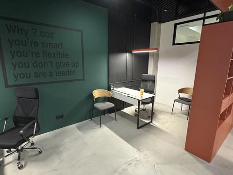 комерційна за адресою Вадима Гетьмана вул., 1