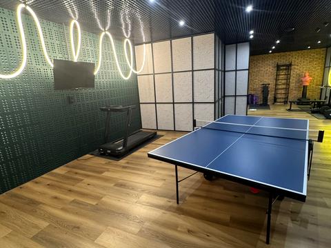 комерційна за адресою Вадима Гетьмана вул., 1