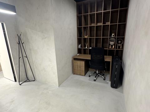 комерційна за адресою Вадима Гетьмана вул., 1