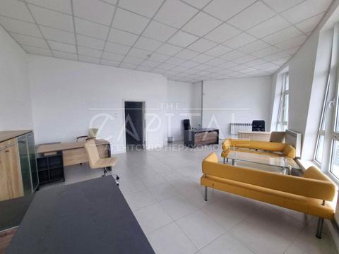 комерційна за адресою Кловський узвіз, 7a