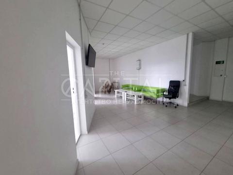 комерційна за адресою Кловський узвіз, 7a