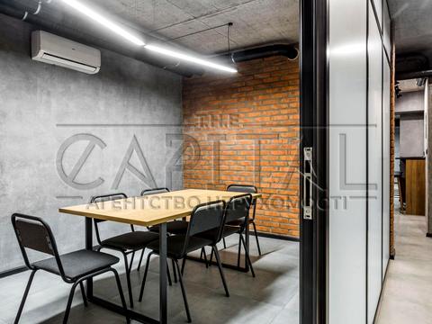 коммерческая по адресу Героев Небесной Сотни просп., 16/22