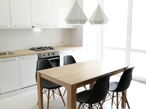 квартира за адресою Андрія Мельника вул., 10