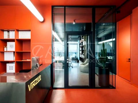 комерційна за адресою Дніпровська набережна вул., 14-Б