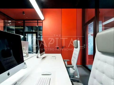 комерційна за адресою Дніпровська набережна вул., 14-Б