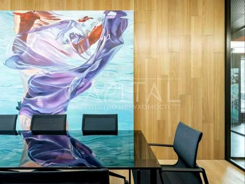 комерційна за адресою Дніпровська набережна вул., 14-Б