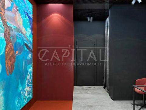 комерційна за адресою Дніпровська набережна вул., 14-Б