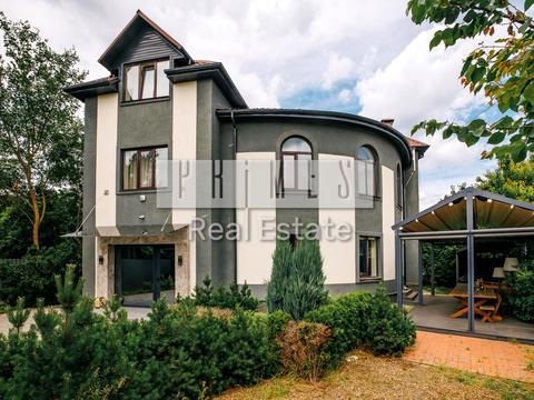 будинок за адресою 126-та Садова вул.