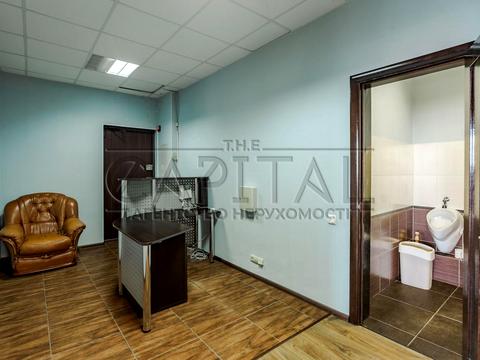 комерційна за адресою Євгена Коновальця вул. (Щорса), 32-А