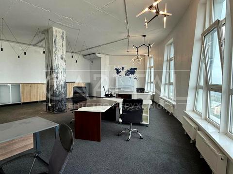 комерційна за адресою Кловський узвіз, 7а