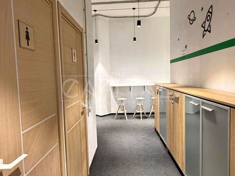 комерційна за адресою Кловський узвіз, 7а