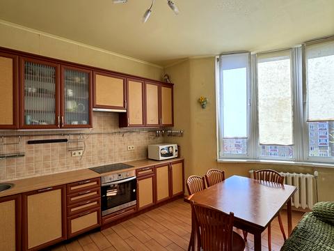 квартира за адресою Урлівська вул., 16/37