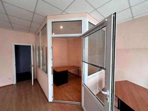 комерційна за адресою Святослава Хороброго вул., 1