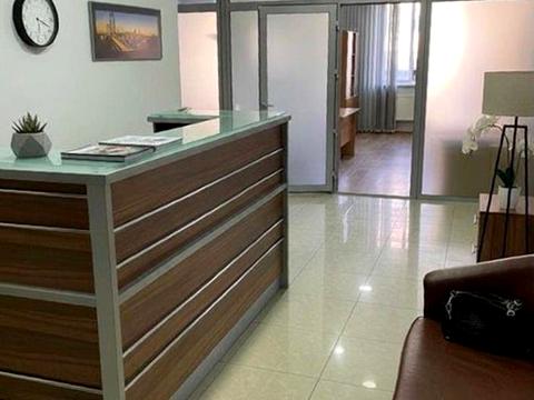 комерційна за адресою Євгена Коновальця вул. (Щорса), 32-Г