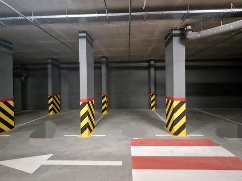 паркомісце за адресою Миколи Пимоненка вул. (), 5