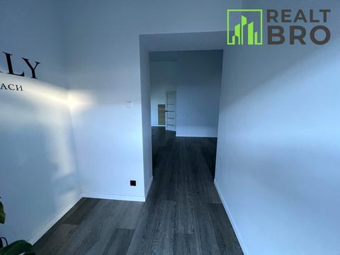 комерційна за адресою Вінницьке шосе, 1