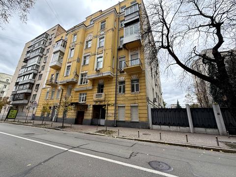 квартира за адресою Шовковична вул., 30-А