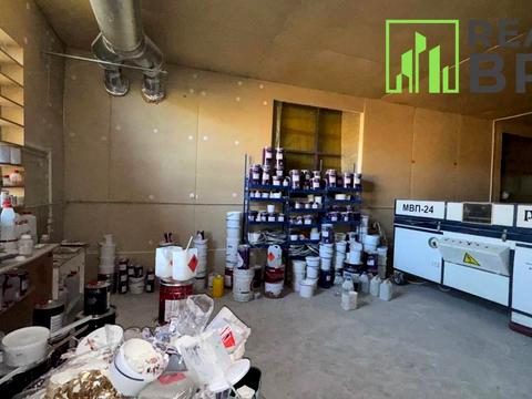 комерційна за адресою Молодіжна вул., 1