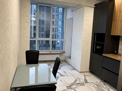 квартира по адресу Героев Небесной Сотни просп., 14 а 