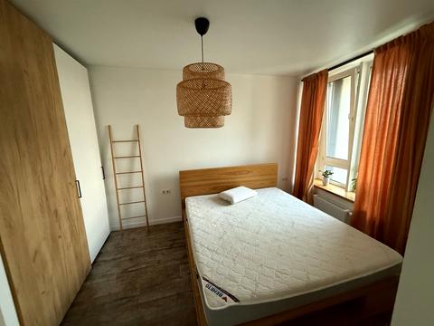 квартира за адресою Зарічна вул., 4к1