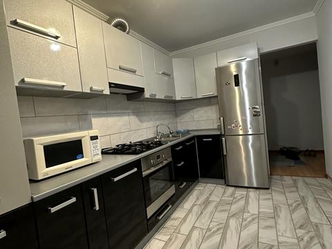 квартира за адресою Тролейбусна вул., 15