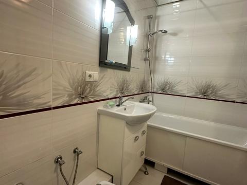 квартира за адресою Тролейбусна вул., 15