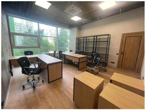 комерційна за адресою Вишгородська вул., 45