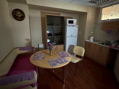 комерційна за адресою Миколи Руденка бульв. (Кольцова), 14-Е