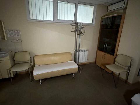 комерційна за адресою Миколи Руденка бульв. (Кольцова), 14-Е