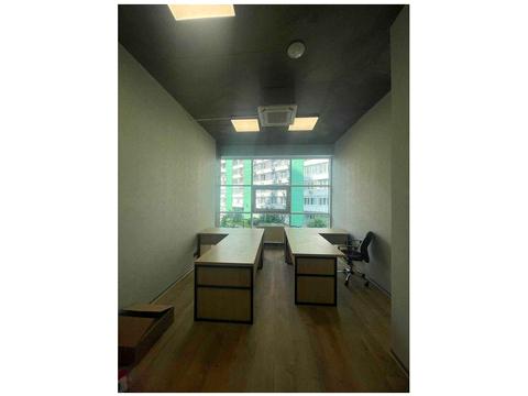 комерційна за адресою Вишгородська вул., 45