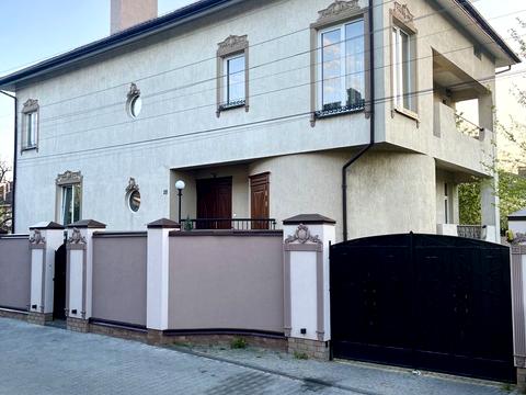 будинок за адресою Дрогобицька вул.